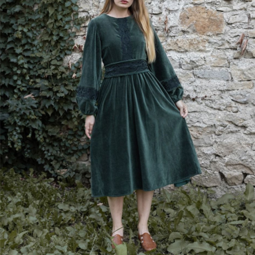 Ladies Vintage Rustic Boho Chic Ivy Green Velvet Dress