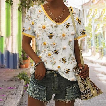 Women's Vintage Daisy Bee Chic Embroidery Art Print Short Sleeve V-neck Casual T-shirt