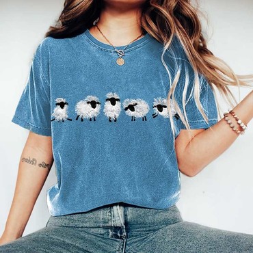 Women's Vintage Sheep Fringed Chic Embroidery Pattern Print Round Neck Short Sleeve T-shirt