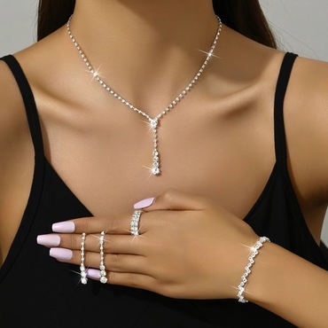 Mother's Day Gift For Chic Girlfriend Fashionable Necklace And Earrings Two-piece Set With Water Drop Diamonds And Chain